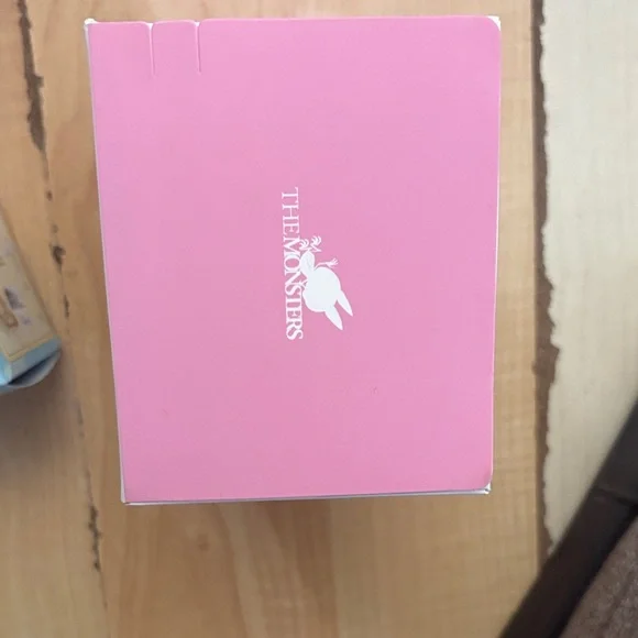 All authentic- blind boxes - Picture 3 of 9